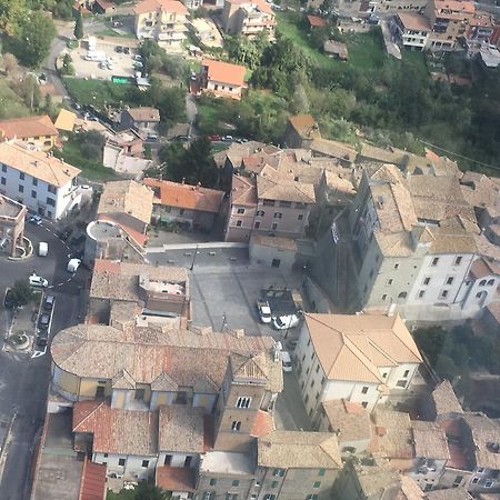 Clarice Hotel Castelnuovo Di Porto Bagian luar foto