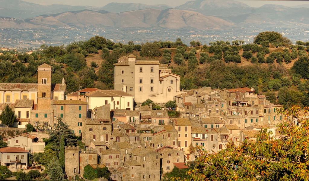 Clarice Hotel Castelnuovo Di Porto Bagian luar foto