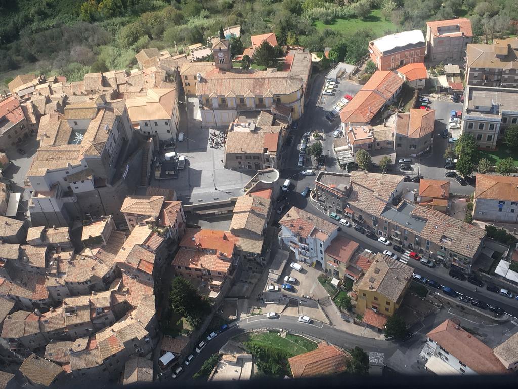 Clarice Hotel Castelnuovo Di Porto Bagian luar foto